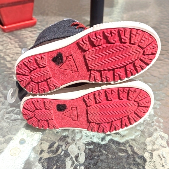 NWT Oshkosh B'Gosh Original Rafferty Duck Style Boot (8) - Picture 5 of 7